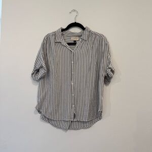 Universal Thread Black and White Striped Men's Shirt